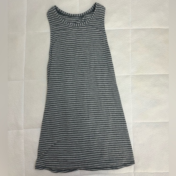 Lululemon All Tied Up Tank in Grey/White Stripes Size S - Picture 5 of 11